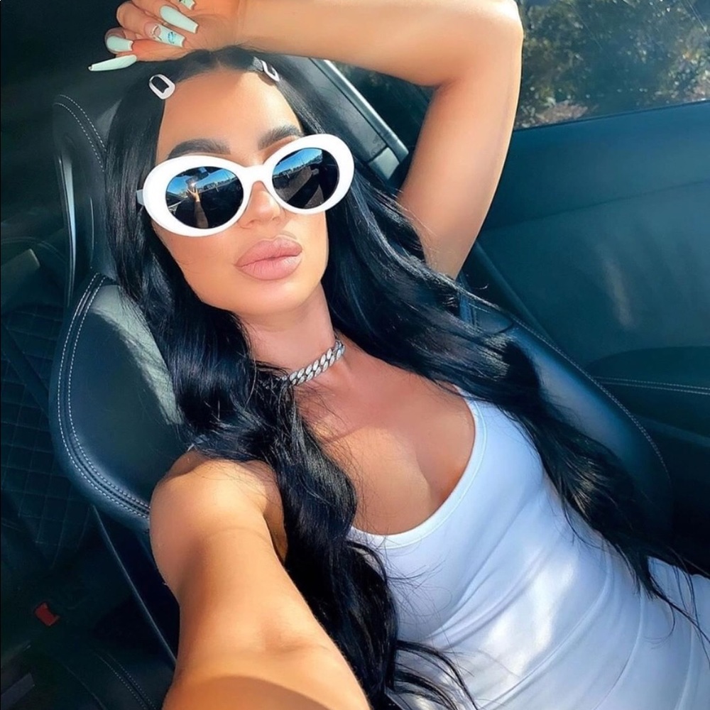 “Gigi” Oversized Oval Celebrity Shades